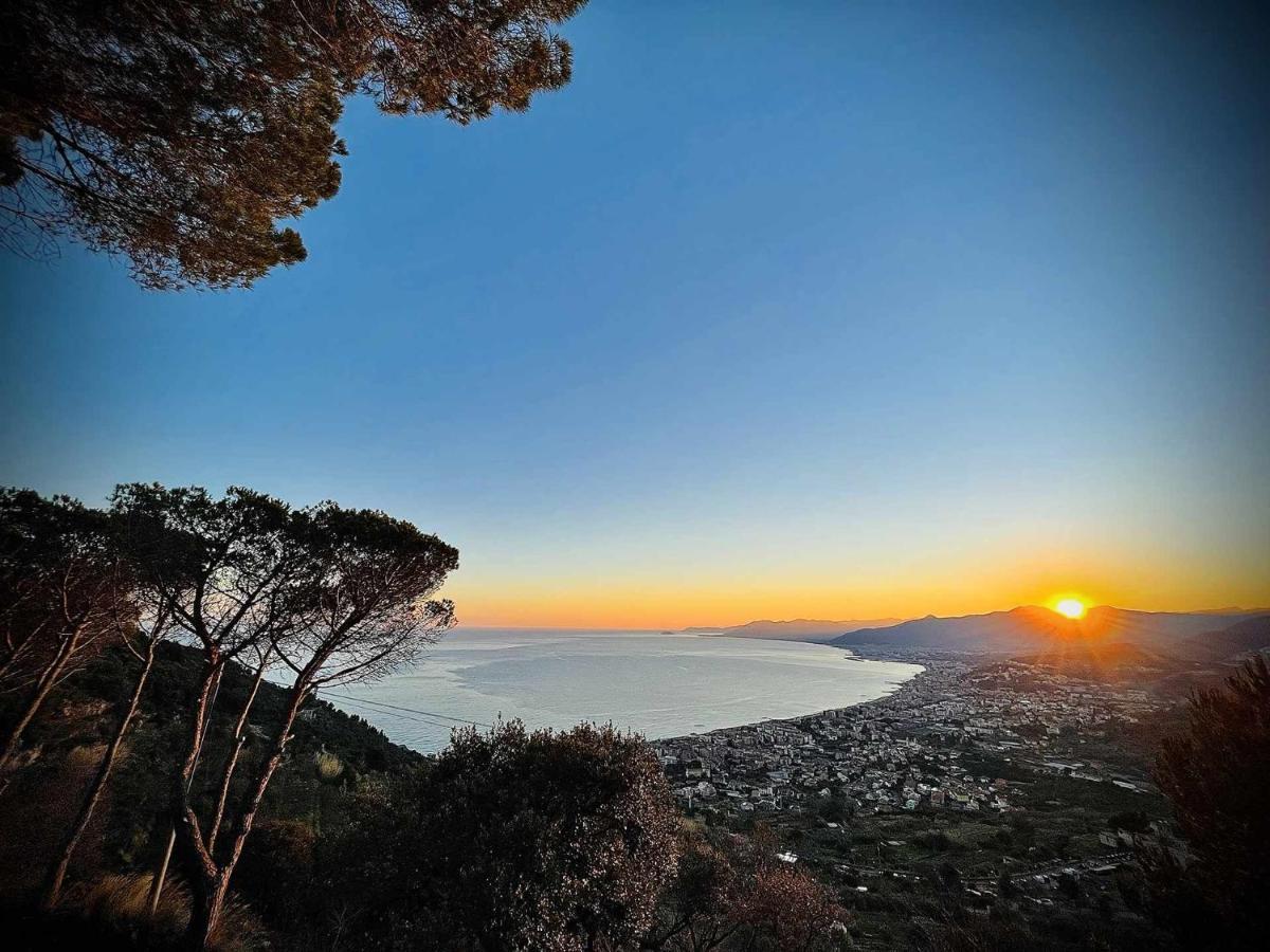 Ines Rivieraholiday Альбенга Экстерьер фото